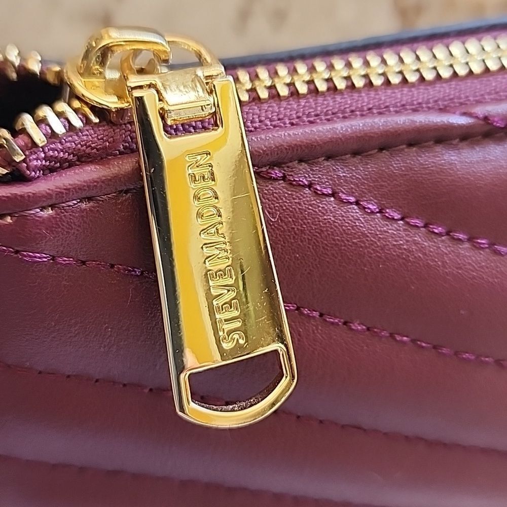 Plum Steve Madden Quilted Blexi Crossbody Bag - Picture 4 of 12